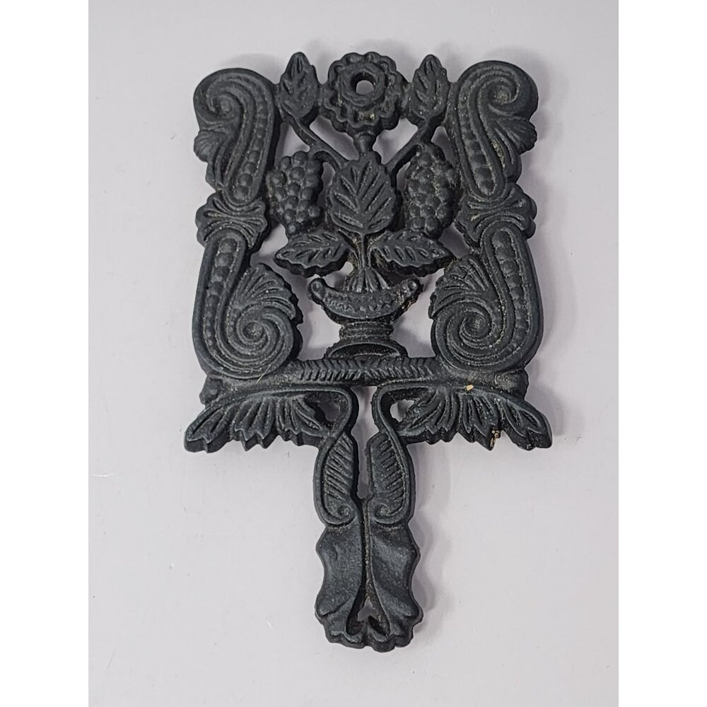 Vintage 1950‎ Cast Iron Rustic Decorative Trivet With Grape Motif